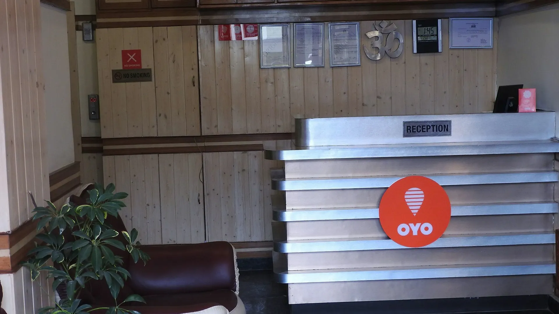 Oyo 8421 Flagship Hotel Seven Hills Shimla
